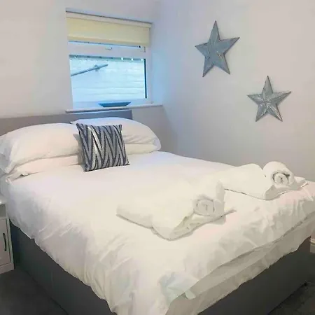 Bolt-ole 2 Bedroomed Basement Apartmán Filey